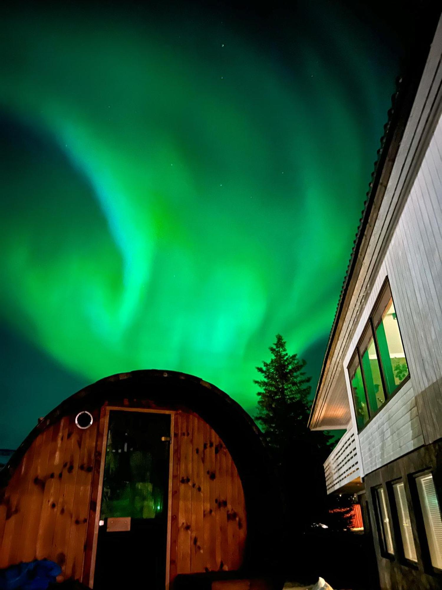 Botnahlid Villa, Mountain And Town Views And Outdoor Sauna Seythisfjorthur Exterior photo